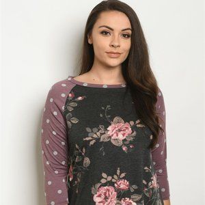 New Junior's Boutique Cute floral/polka dot top